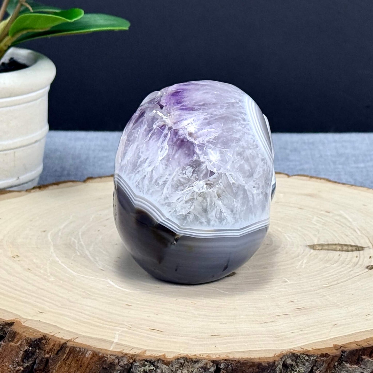 Agate and Amethyst Skull Carving - Itsy's Crystal Cove LLC