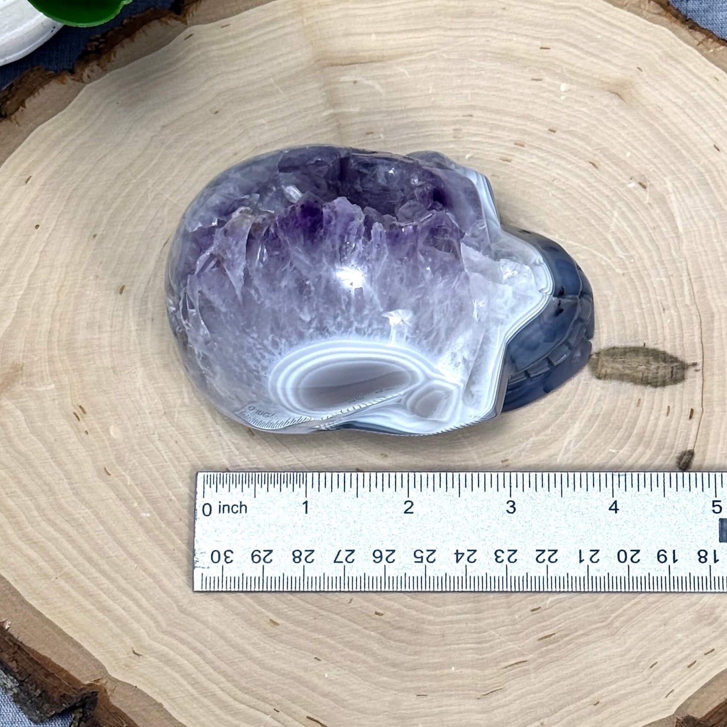 Agate and Amethyst Skull Carving - Itsy's Crystal Cove LLC