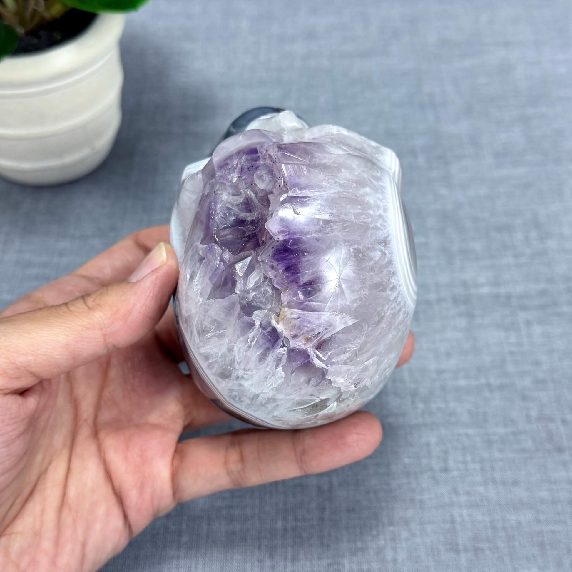 Agate and Amethyst Skull Carving - Itsy's Crystal Cove LLC
