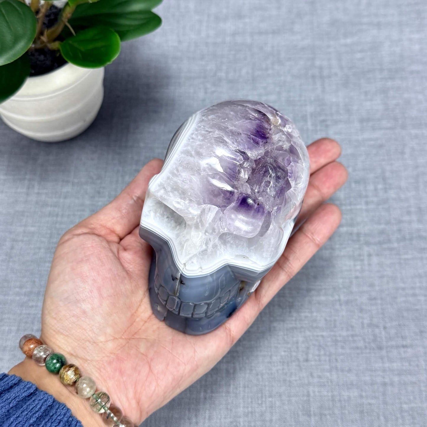 Agate and Amethyst Skull Carving - Itsy's Crystal Cove LLC